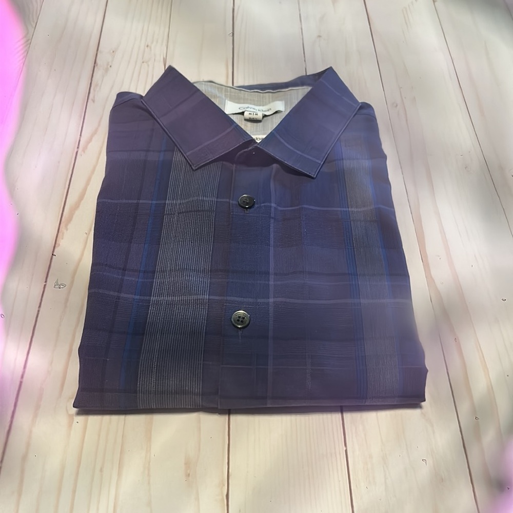 Calvin Klein. Size M - Picture 7 of 16